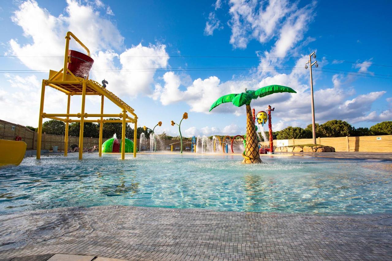 Camping Village Baia Blu La Tortuga Aglientu Eksteriør billede