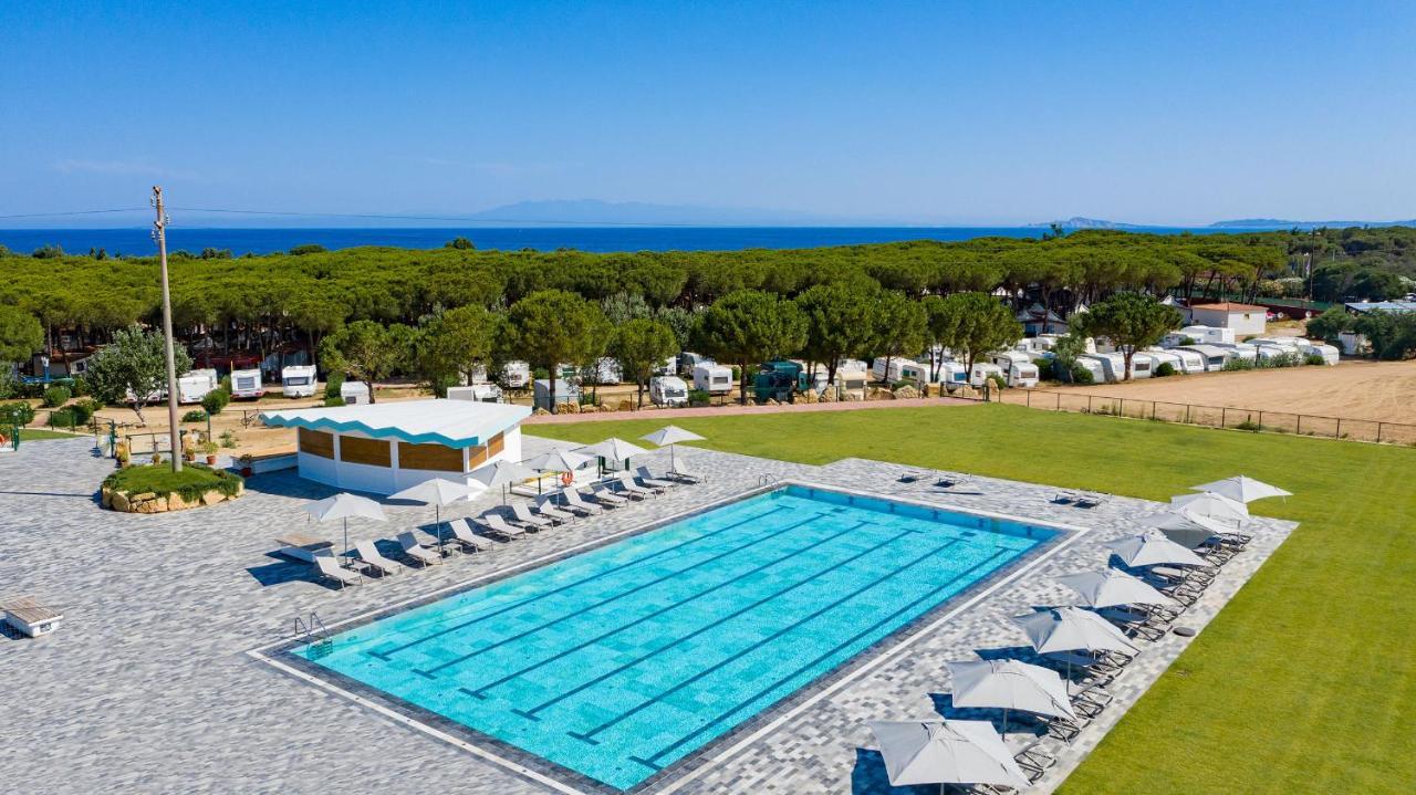 Camping Village Baia Blu La Tortuga Aglientu Eksteriør billede